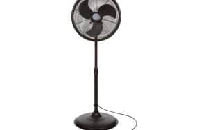 Standventilator mit Sprühnebelfunktion – Fan with Mist Function